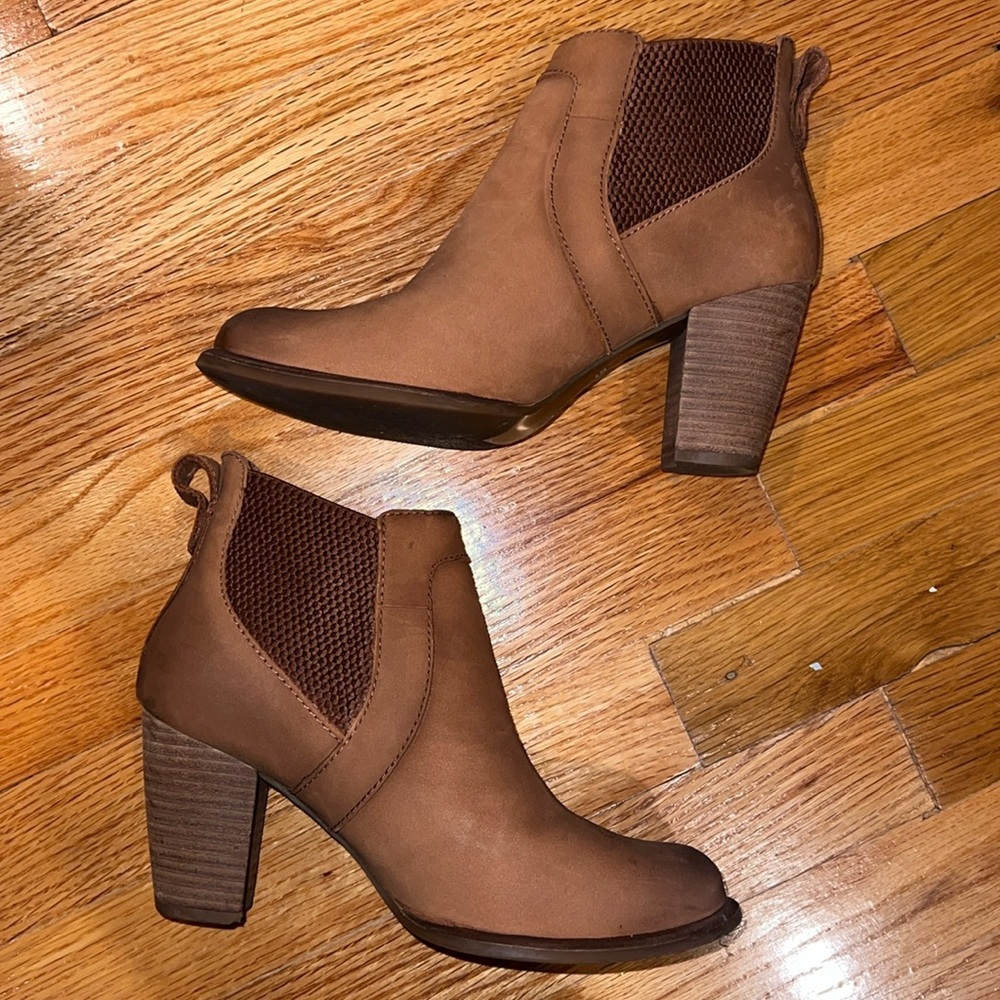 Ugg Women's Australia Cobie Il Ankle Booties - Picture 2 of 12
